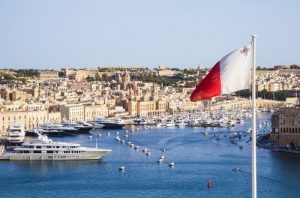 drapeau de Malte sur son port-casinosansdepots.fr